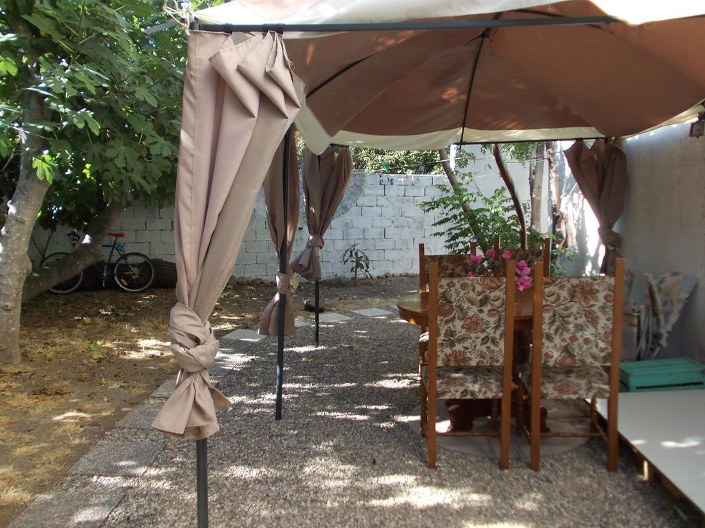 Zeddiani Sardinia Eco Vegan House B&B 외부 사진
