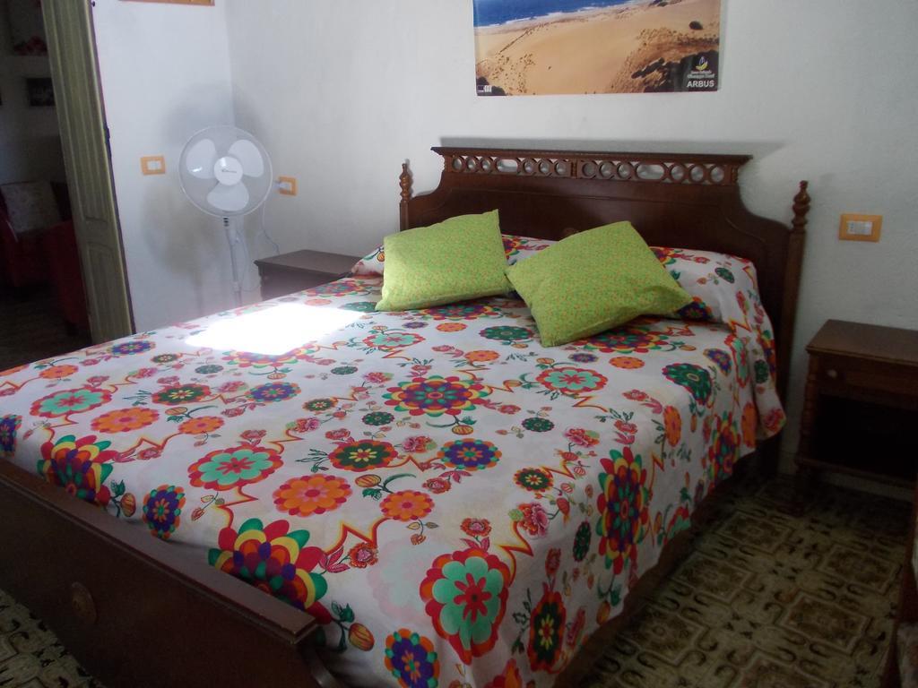 Zeddiani Sardinia Eco Vegan House B&B 외부 사진